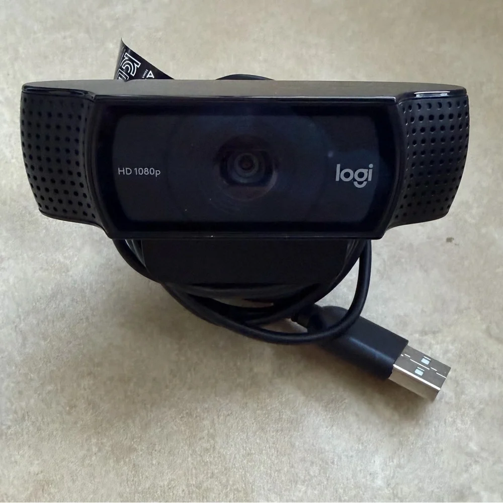 Logitech C920x Pro HD Webcam with USB Connection 1080